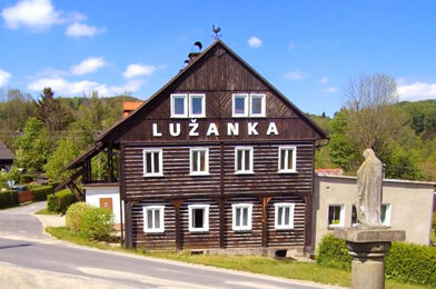 Chata Lužanka v Lužických horách.